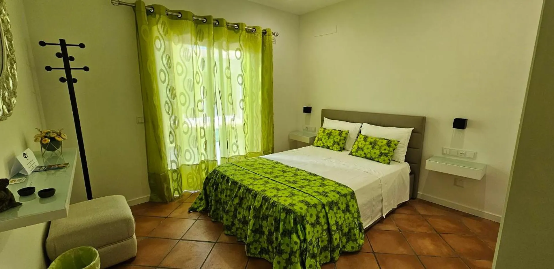 Lemon Tree Relaxing Guesthouse Lagos Guest house