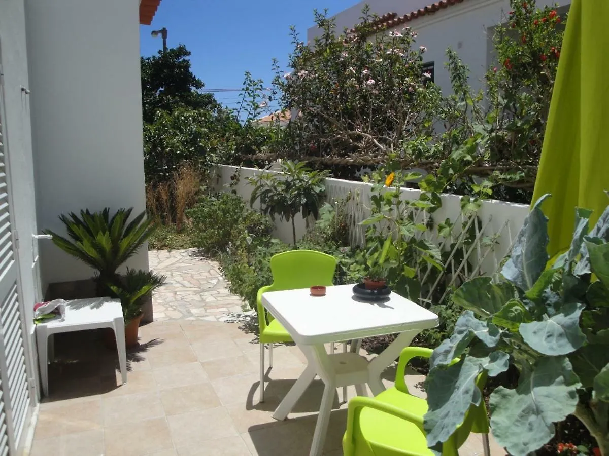 Guest house Lemon Tree Relaxing Guesthouse Lagos